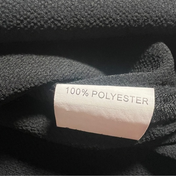 Princess Polly Front Cut Out Mini Romper with Sash, Size 2 - Picture 8 of 8